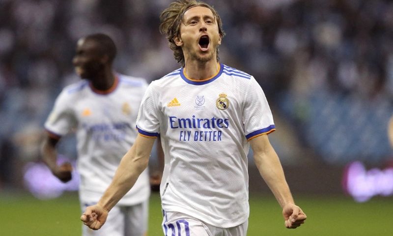 Luka Modric chơi ở vị trí nào?